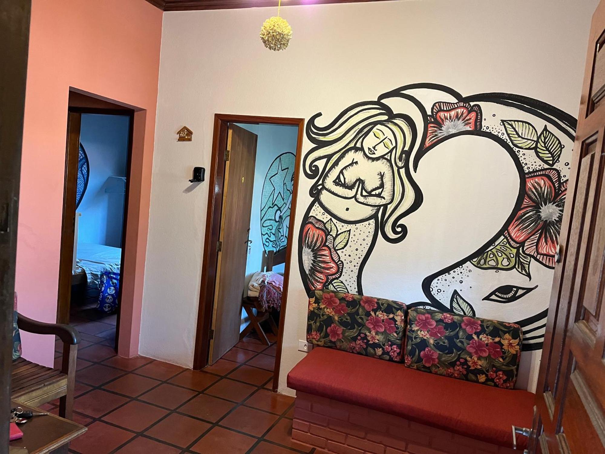 Quarto Triplo Básico com Banheiro Compartilhado