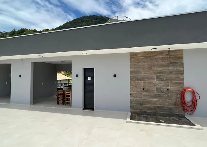 Refúgio Praia Lagoinha Ubatuba-SP Condomínio Samola apto 05